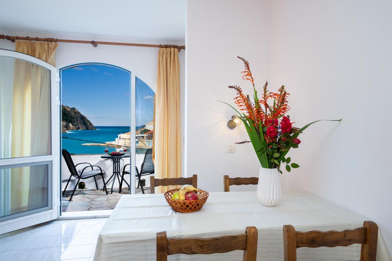 Gardenia House Apartman Ászosz Kültér fotó